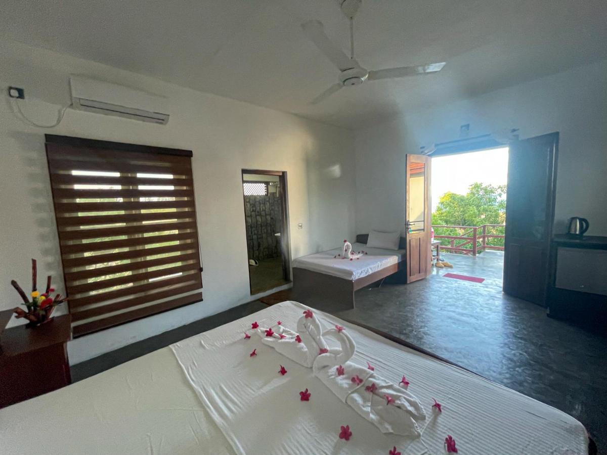 Whisky Point Surf Hotel Arugam Bay