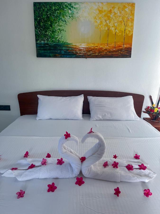 Whisky Point Surf Hotel Arugam Bay
